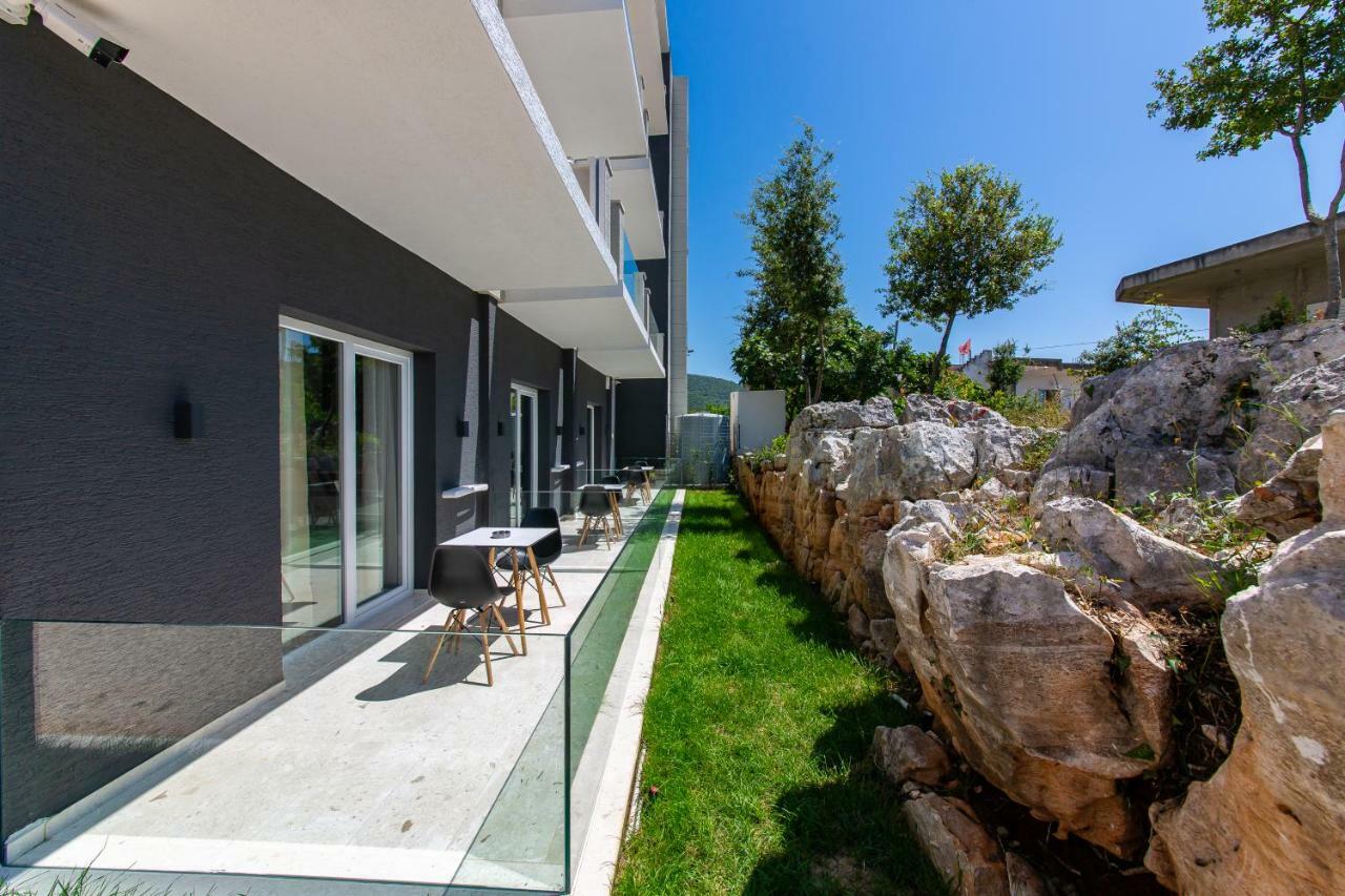 Adani Ksamil Exterior foto